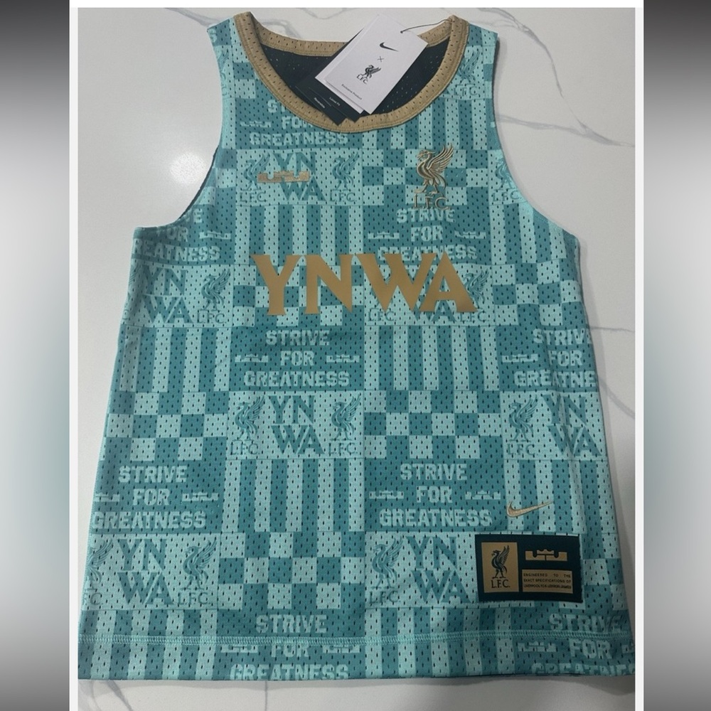 Liverpool FC X Lebron James Reversible Jersey Boys Size Small (NWT)